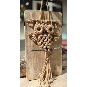 Macramé uiltjes in verschillende kleuren – Handgemaakt!