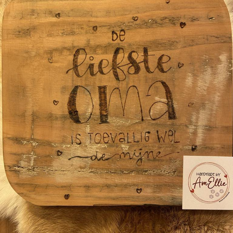 Liefste oma pyrografie op hout