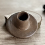 Kaarshouder in klei met kaars