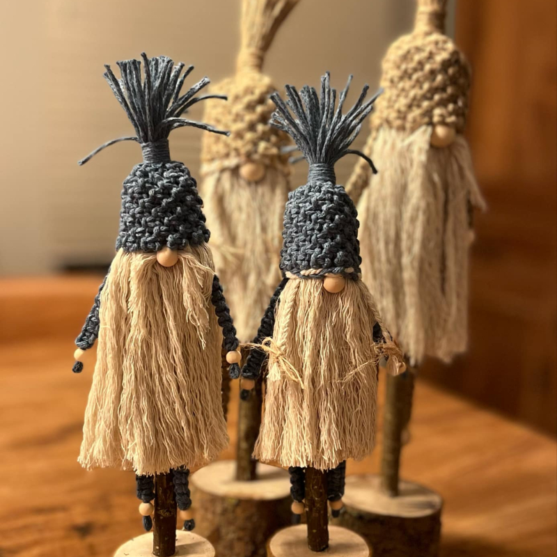 Gnomen in macramé